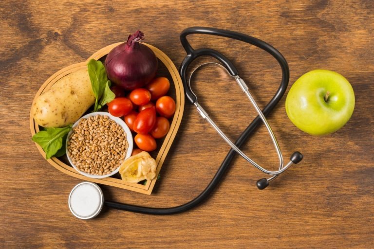imgi_26_healthy-food-medical-equipment-1-768x512